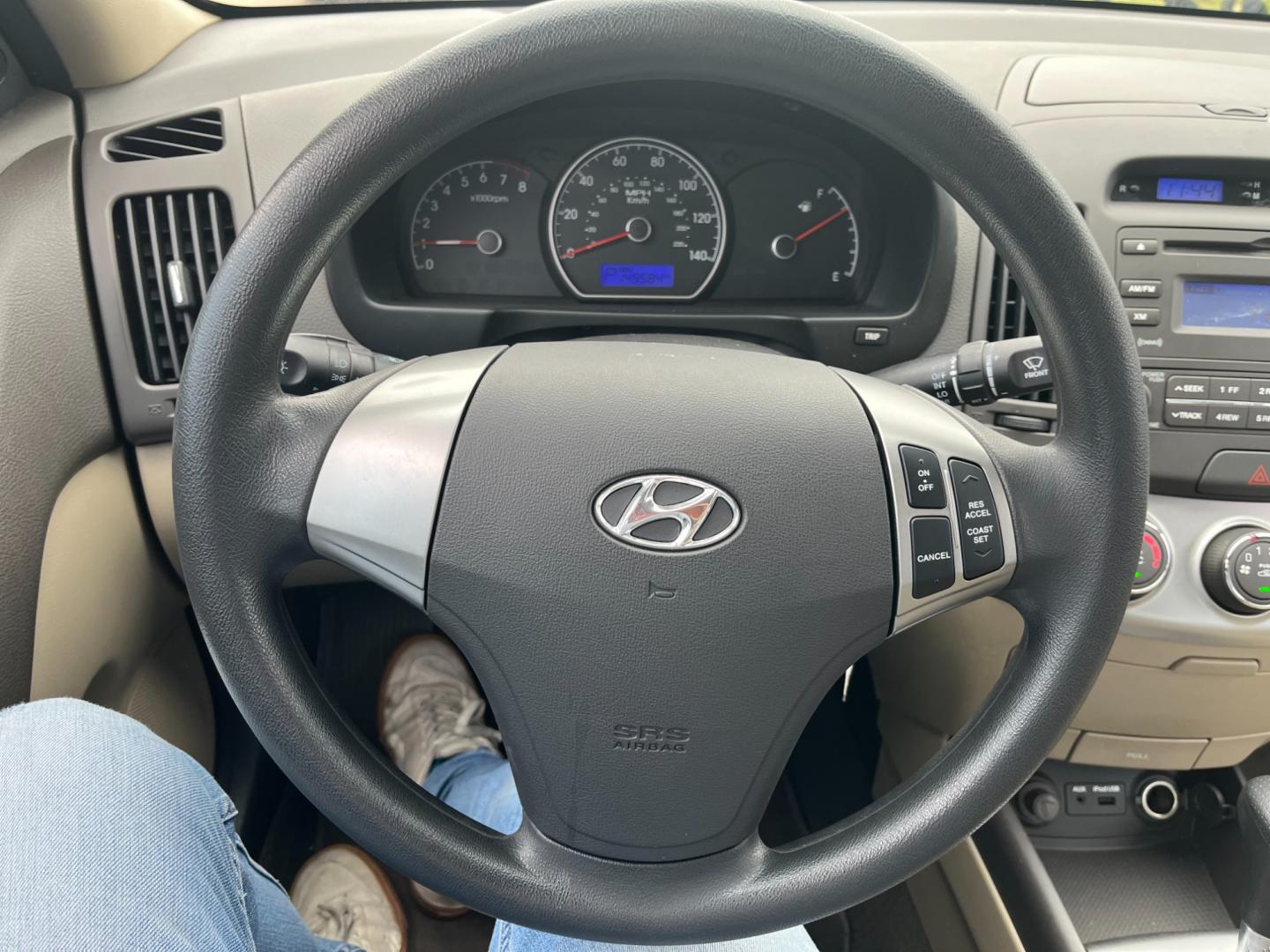 2010 blue /TAN Hyundai Elantra GLS (KMHDU4ADXAU) with an 2.0L L4 DOHC 16V engine, Automatic transmission, located at 14700 Tomball Parkway 249, Houston, TX, 77086, (281) 444-2200, 29.928619, -95.504074 - Photo#15